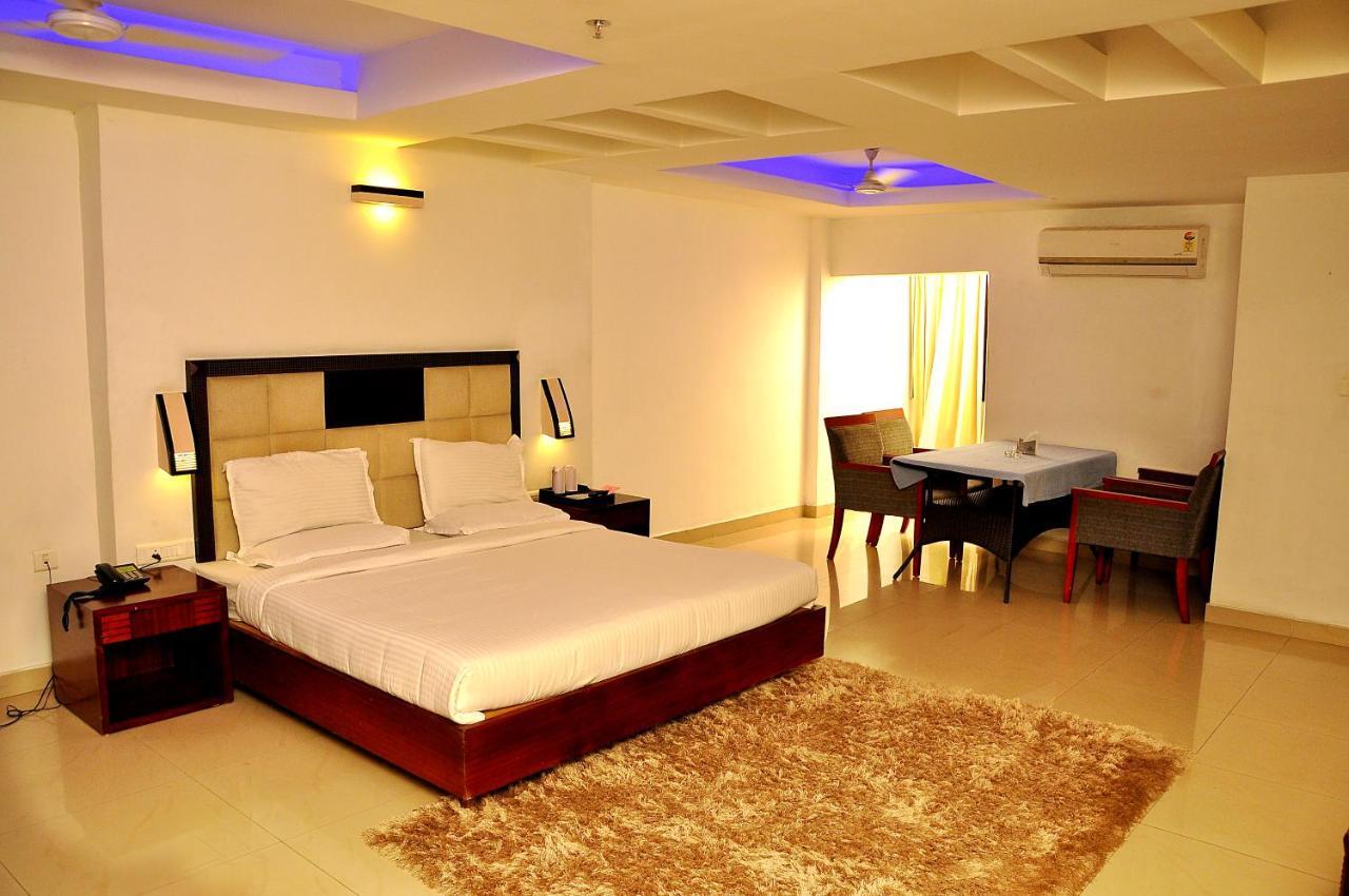 Hotel Luciya Kochi Exteriér fotografie